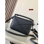 2023年早秋新作入荷高品質 LOEWE バッグ jiatelin工場 SIZE:18～12.5～8CM