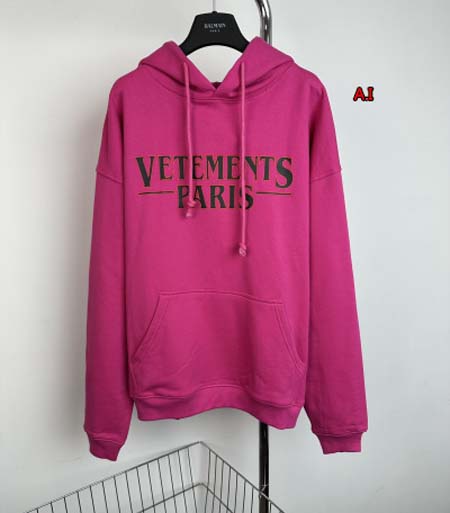 2023年10月27日秋冬新品入荷VETEMENTS スウェ...