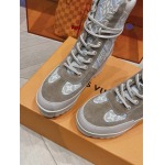 原版復刻新作入荷ルイヴィトン女性 ショートブーツ FOYE工場 SIZE: 35-41