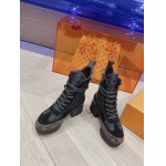 原版復刻新作入荷ルイヴィトン女性 ショートブーツ FOYE工場 SIZE: 35-41