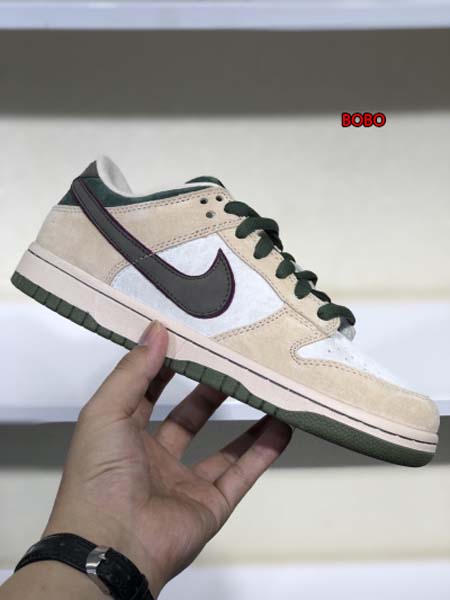 新作入荷Air Jordan 1 Low NIKEスニーカー...