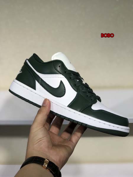 新作入荷Air Jordan 1 Low NIKEスニーカー...