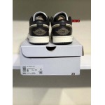 新作入荷Air Jordan 1 Low NIKEスニーカー BOBO工場.SIZE:36-46