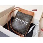 秋冬人気新作入荷CELINE  バッグ A-xiao工場 size:16.5X22