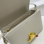 2024年秋冬1月4日人気新品入荷CELINE バッグqb工場18cm