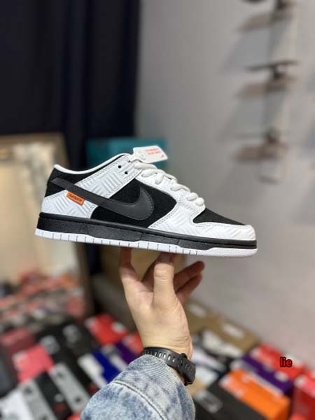 2024新品 NIKE DUNK ナイキ スニーカー LIE...