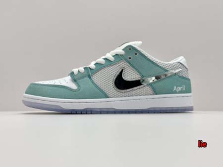 2024新品 NIKE DUNK ナイキ スニーカー LIE...