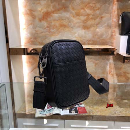 2024年3月18日早春新作入荷Bottega Venetaバッグを斜めにまたぐメンズ jux工場