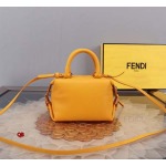 2024年6月4日原版復刻新作入荷FENDI バッグqb工場16.5x13.5x9