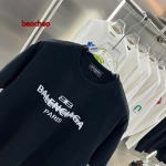 2024年6月18日夏季新作入荷バレンシアガ半袖 Tシャツ baochao工場