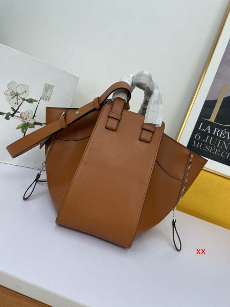 2024年8月1日新品入荷LOEWE バッグ XX工場 SIZE:29*14*26cm