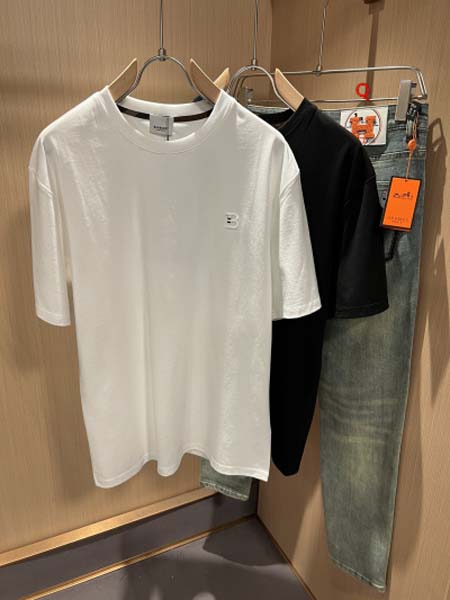 2024年7月11日夏季新品入荷バーバリー半袖 Tシャツ q...