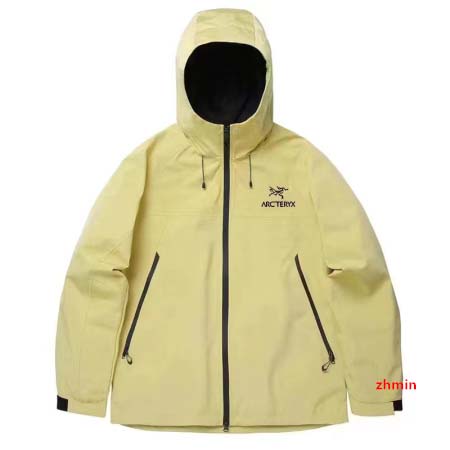 2024年7月25日新品入荷ARCTERYX 突撃衣 zhm...