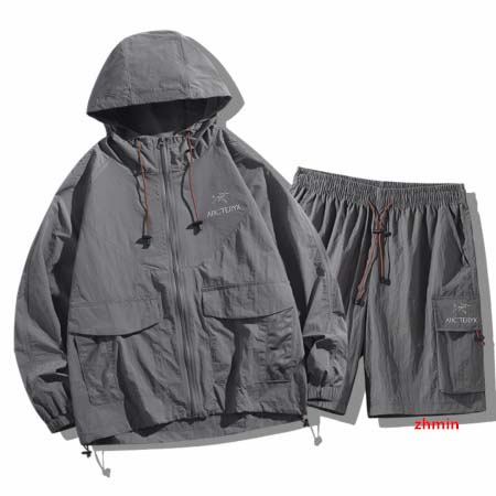 2024年7月25日新品入荷ARCTERYX 上下セット z...