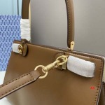 2024年8月1日新品入荷 TORY BURCH ブランドバッグ XX工場SIZE: 29-20-10