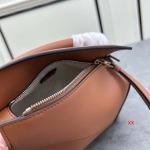 2024年8月1日新品入荷LOEWE バッグ XX工場 SIZE:18-8-12.5cm