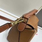 2024年8月1日新品入荷LOEWE バッグ XX工場 SIZE:30*12*19cm