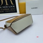 2024年8月1日新品入荷LOEWE  バッグ XX工場 SIZE:18*12.5*8cm