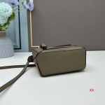 2024年8月1日新品入荷LOEWE バッグ XX工場 SIZE:18*12.5*8cm