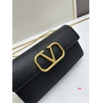 2024年8月1日新品入荷VALENTINO バッグ XX工場 SIZE:20*5.5*10cm