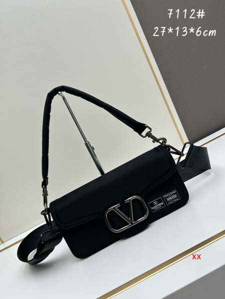 2024年8月1日新品入荷VALENTINO バッグ XX工...