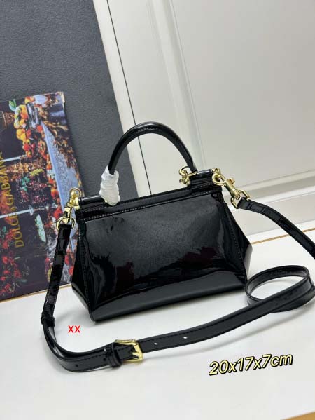 2024年8月2日新品入荷Dolce&Gabbana  バッグ XX工場 SIZE:20×17×7