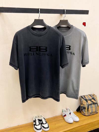 2024年8月13日早秋高品質新作入荷バレンシアガ半袖 Tシャツ Q工場