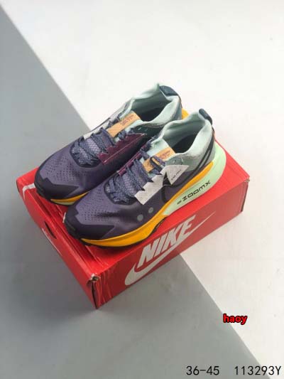 2024年8月28日秋冬新品入荷 NIKE スニーカー haoy工場