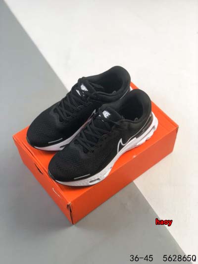 2024年8月28日秋冬新品入荷 NIKE スニーカー haoy工場