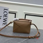 2024年8月1日新品入荷LOEWE バッグ XX工場 SIZE:18-8-12.5cm