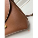 2024年8月1日新品入荷CELINE バッグ XX工場 SIZE:25.5x18.5x10