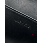 2024年8月1日新品入荷CELINE バッグ XX工場 SIZE:26x19x10cm