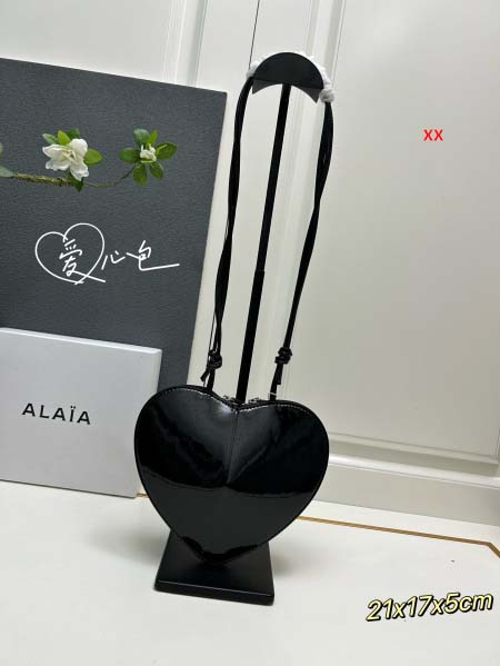 2024年8月2日新品入荷ALAIA Coeur bagバッ...