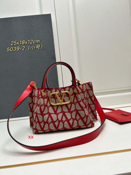 2024年8月2日新品入荷VALENTINO バッグ XX工...