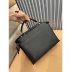 2024年高品質早秋新作入荷 FENDI バッグ wp工場size:26.25.10