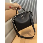 2024年高品質早秋新作入荷 FENDI バッグ wp工場size:26.25.10