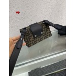 2024年高品質早秋新作入荷 FENDI バッグ wp工場size:17cm