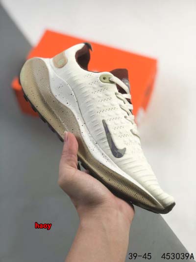 2024年8月28日秋冬新品入荷 NIKE スニーカー ha...