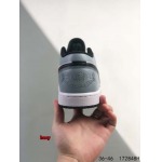 2024年8月28日秋冬新品入荷 NIKE スニーカー haoy工場