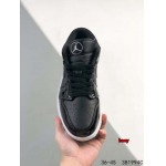 2024年8月28日秋冬新品入荷 NIKE スニーカー haoy工場