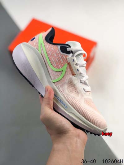 2024年8月28日秋冬新品入荷 NIKE スニーカー ha...