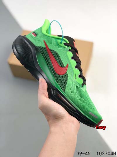 2024年8月28日秋冬新品入荷 NIKE スニーカー ha...