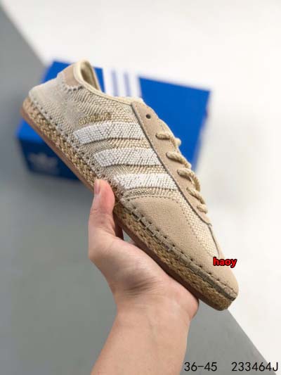 2024年8月28日秋冬新品入荷 Adidas  スニーカー...