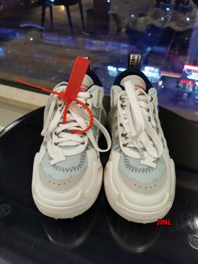 2024年8月30日秋冬新品入荷OFF WHITE スニーカ...