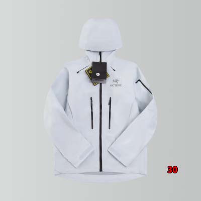 2024年9月23日早秋新品入荷 ARCTERYX 突撃衣 ...