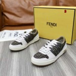 2024年9月29日早秋高品質新品入荷FENDI スニーカー 3工場