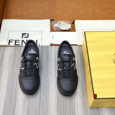 2024年9月29日早秋原版復刻新品入荷 FENDI スニー...