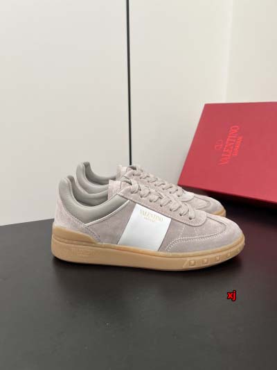 2024年10月15日秋冬新品入荷VALENTINO スニーカー  XJ工場 35-45