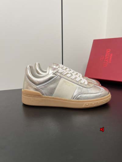 2024年10月15日秋冬新品入荷VALENTINO スニーカー  XJ工場 35-45