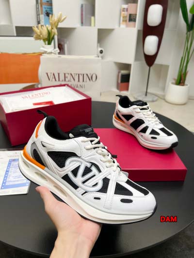 2024年10月8日早秋高品質新品入荷 VALENTINO ...